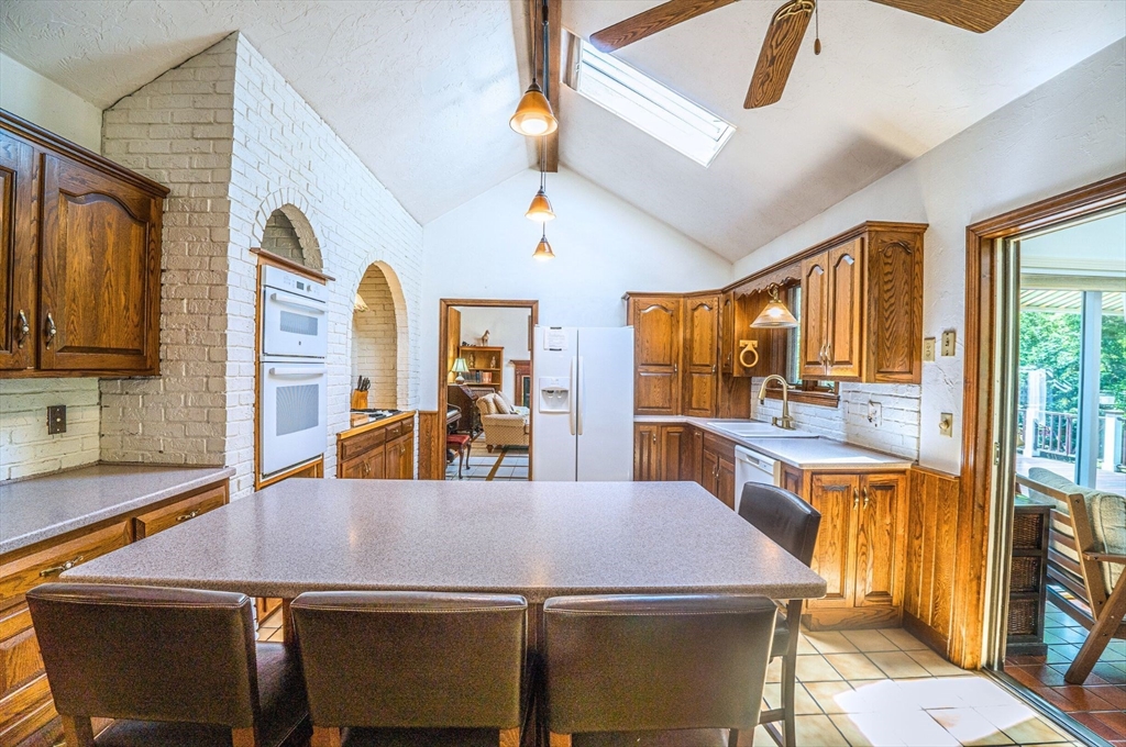 9 Wingfoot Dr.