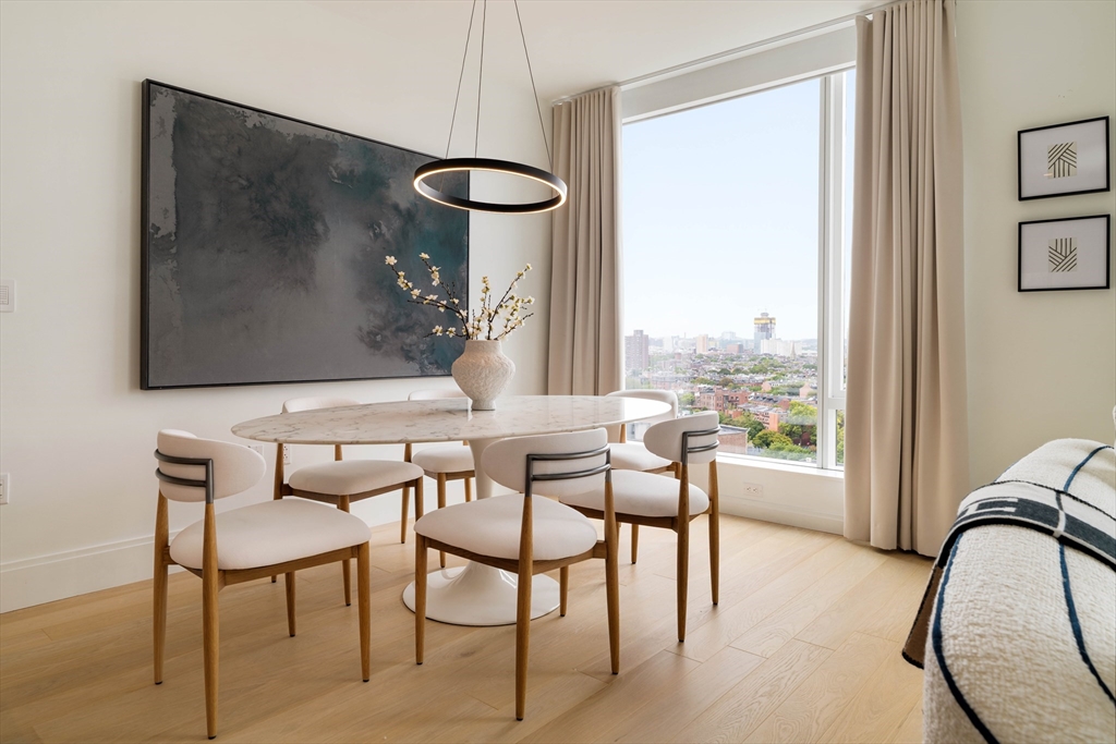 380 Harrison Avenue PH2G