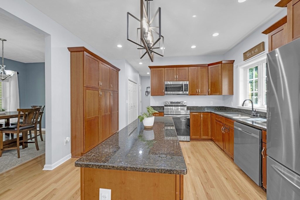 128 Podunk Rd