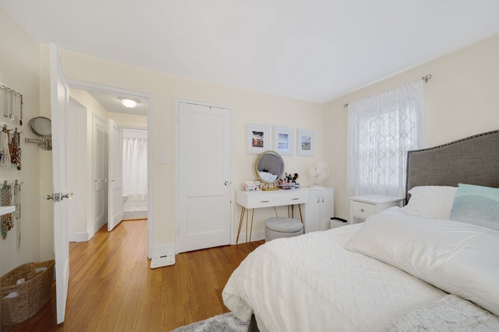 924 Massachusetts Ave #1, Arlington, MA, 924 Massachusetts Ave #1, Arlington, MA Photo #4