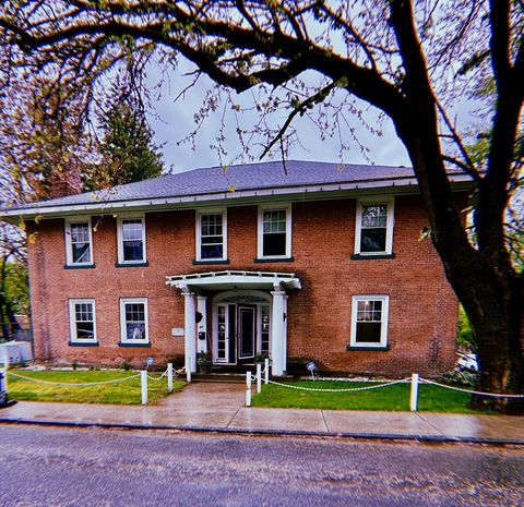 54 Ridgewood Pl Springfield MA 01103