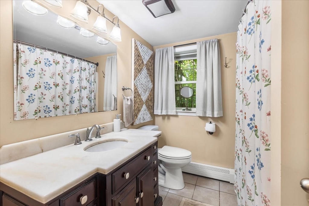 20 Cooks Ln, Bellingham, MA Photo #13