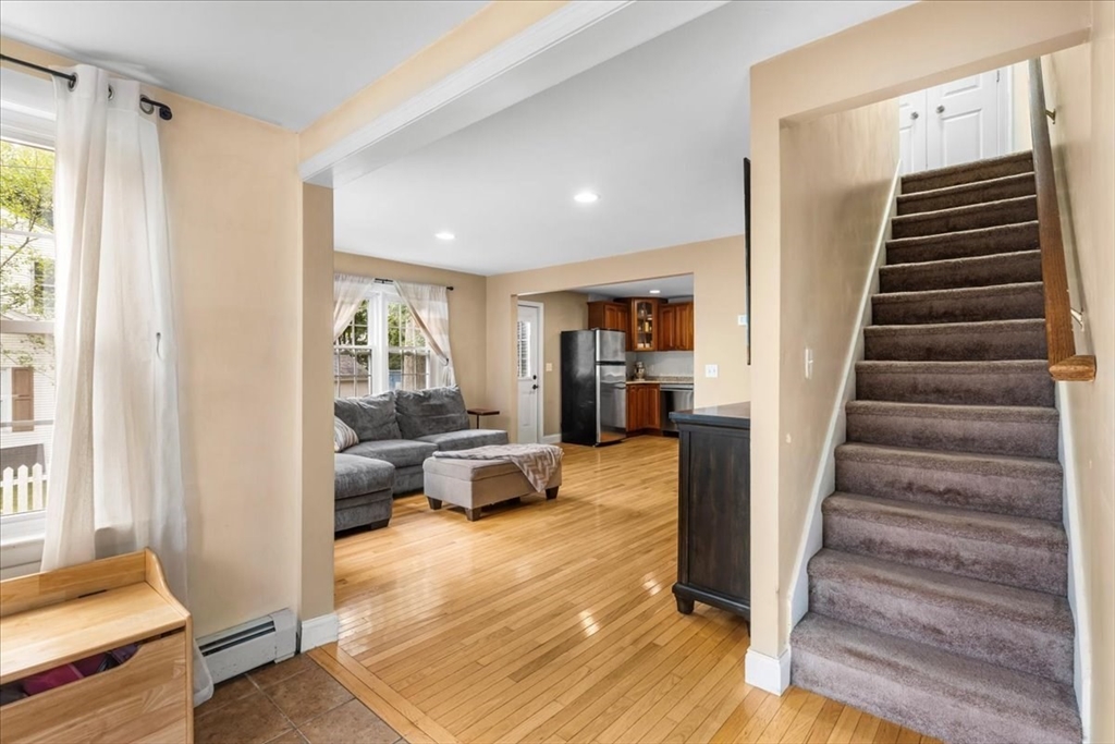 20 Cooks Ln, Bellingham, MA Photo #3