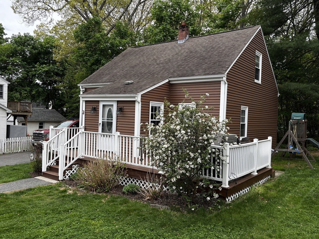 20 Cooks Ln, Bellingham, MA Photo #18