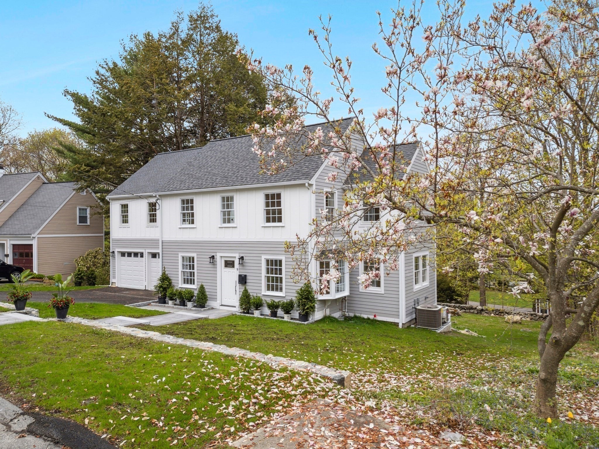 Photo of 9 Richard Rd, Lexington, MA