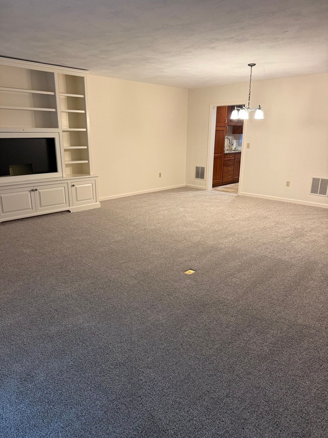 15 Stallbrook Rd 15