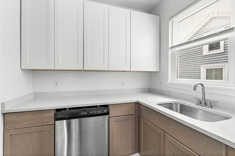 Photo of 18 St. Clair Street #2, Lynn, MA 01902 (MLS # 73479307)