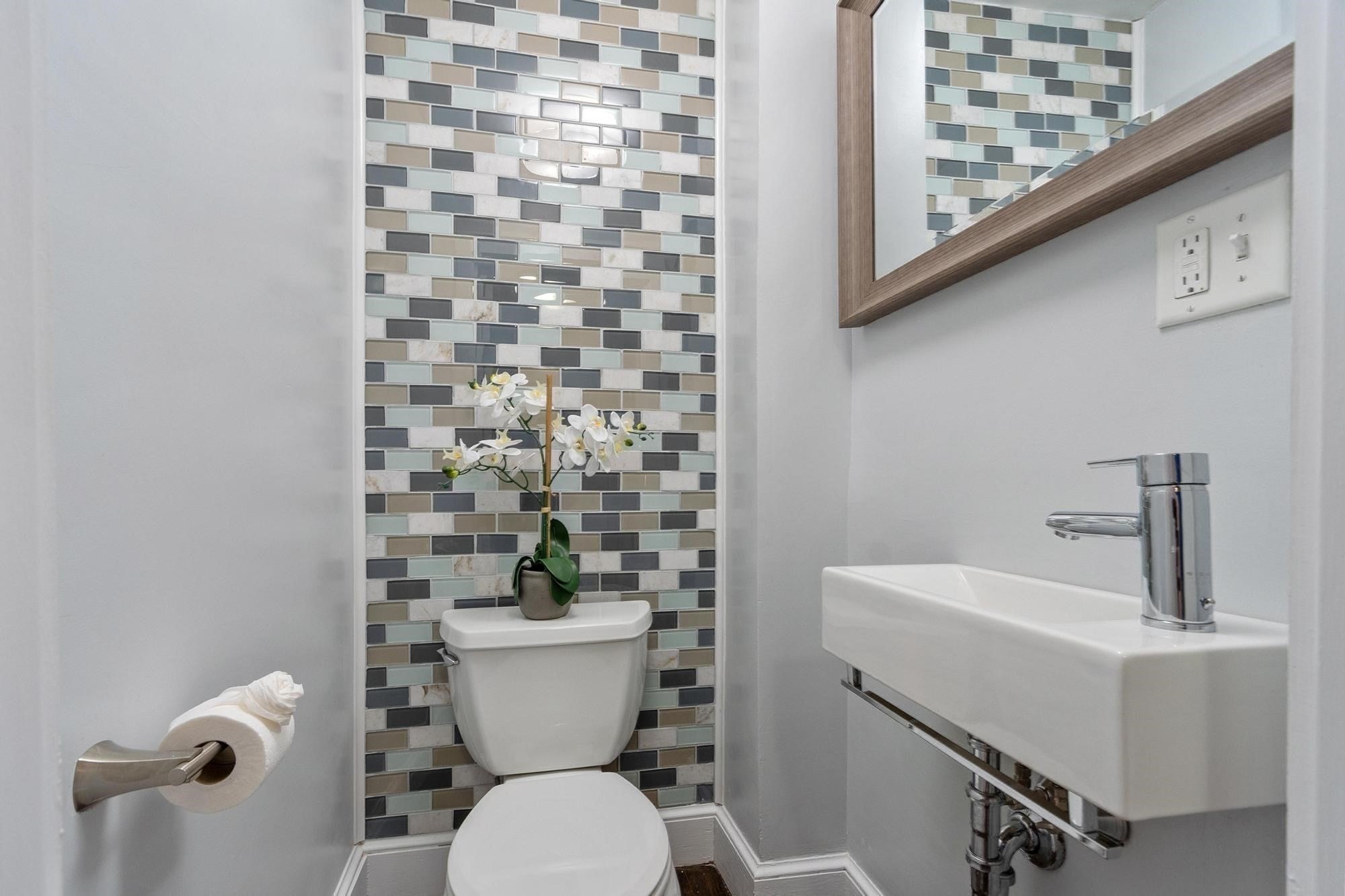 25 Wildwood Rd, Medford, MA, 25 Wildwood Rd, Medford, MA Photo #17