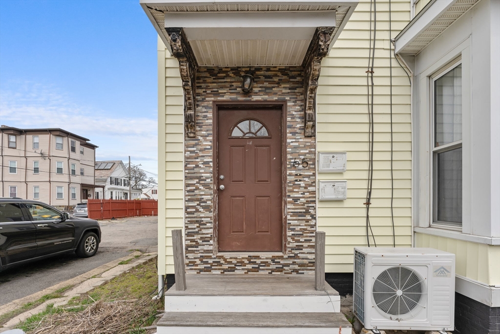 65 Forest Ave