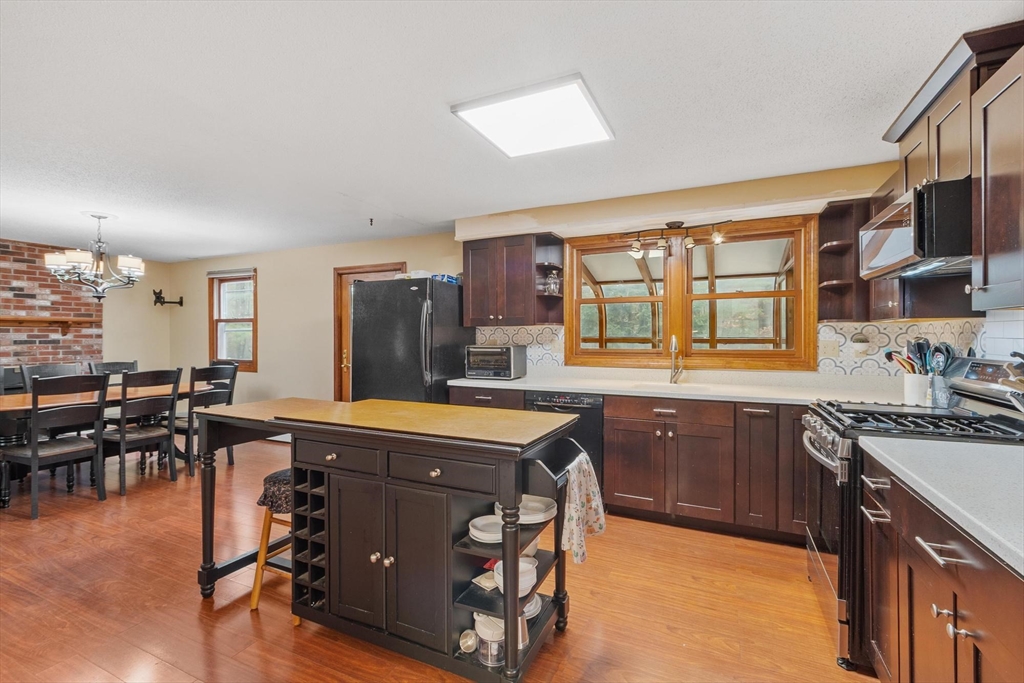 436 Foster Rd