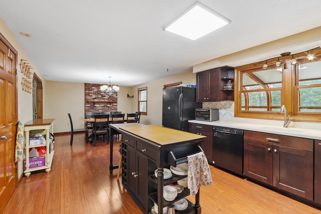 436 Foster Rd