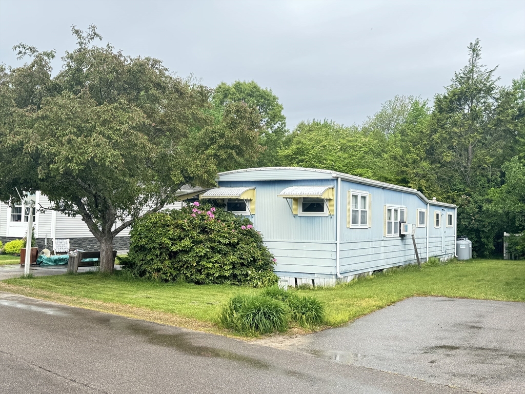 8 Robert Road