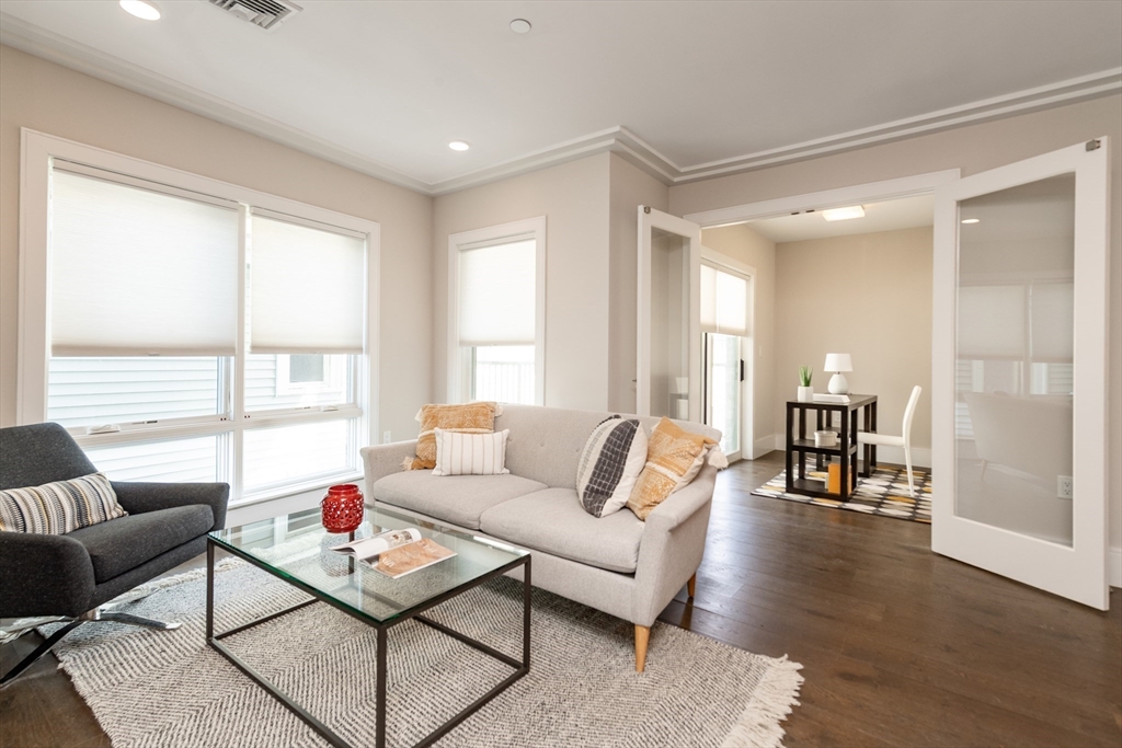 214 Market Street 201