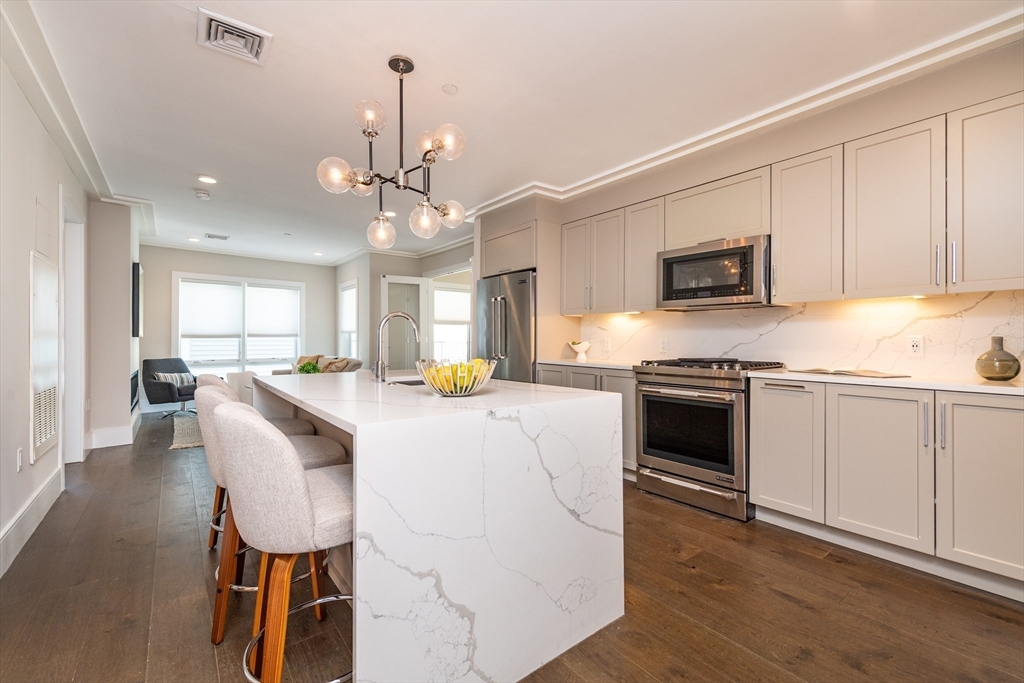 214 Market Street 201