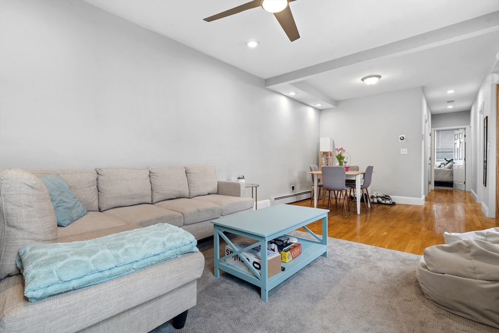 331 E St 2