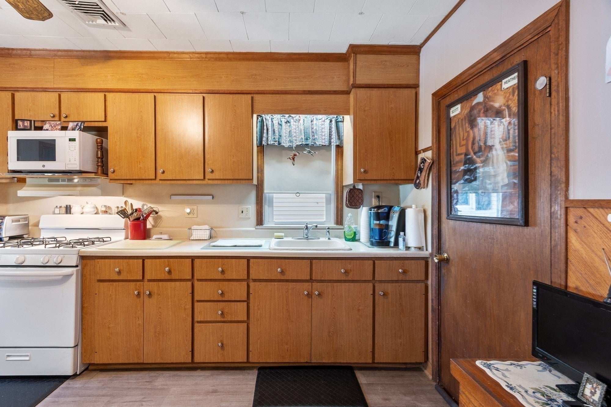 25 Herbert St, Everett, MA, 25 Herbert St, Everett, MA Photo #10