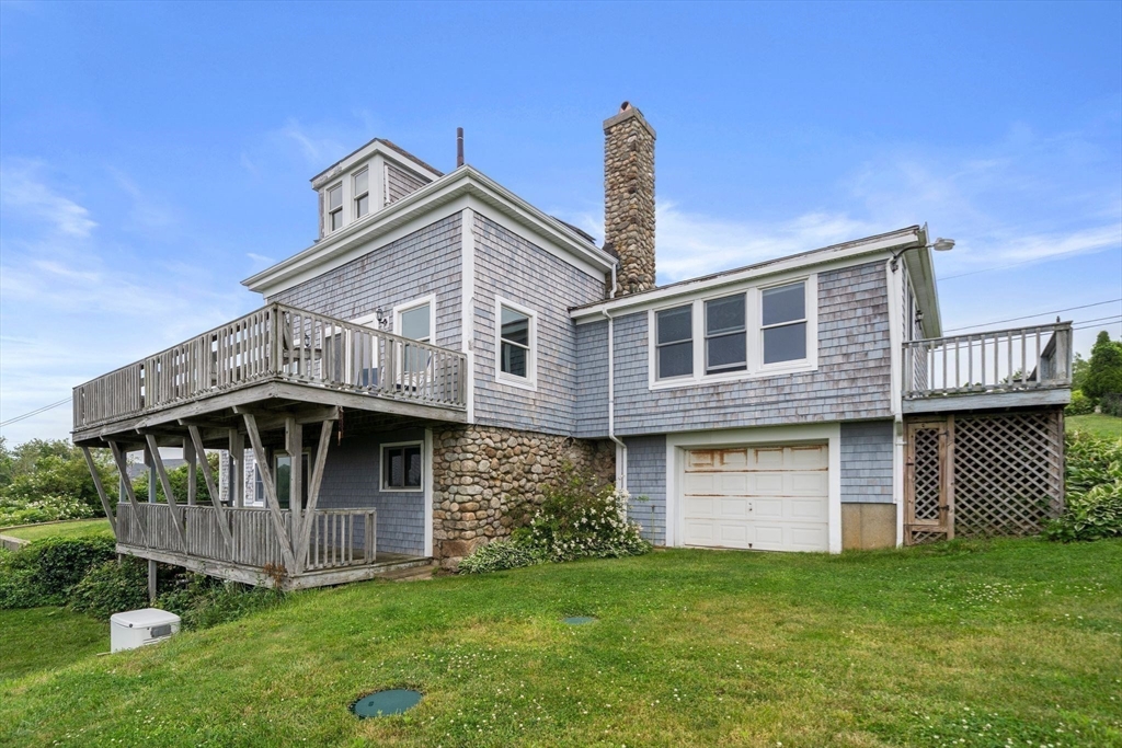 24 Arnold Ave
