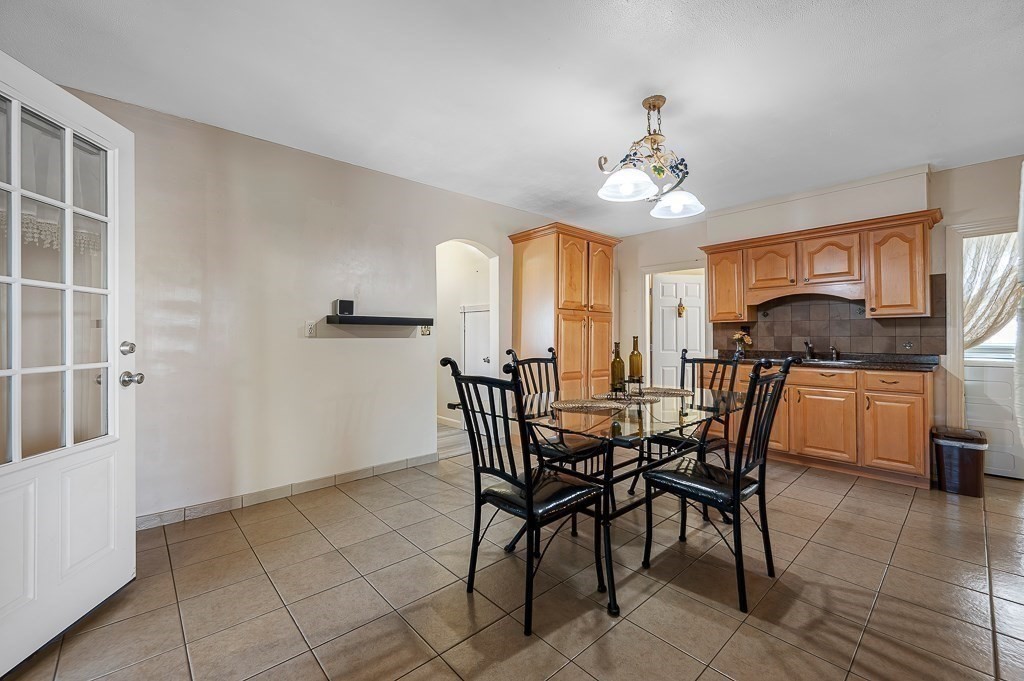 352 Daniels St, Fitchburg, MA Photo #6