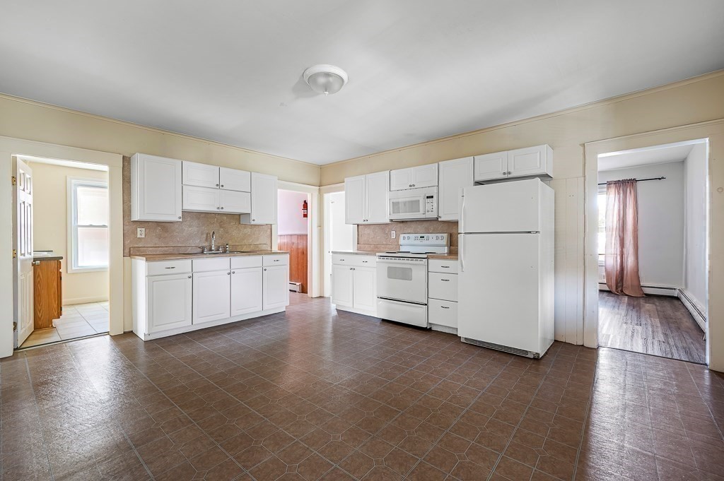 352 Daniels St, Fitchburg, MA Photo #26