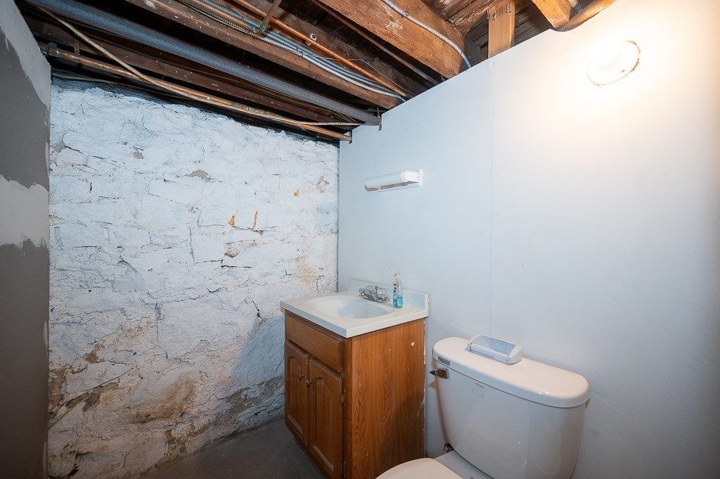 352 Daniels St, Fitchburg, MA Photo #40
