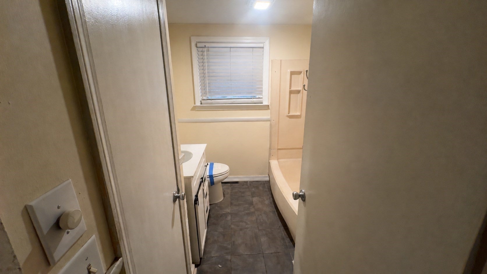 12 Lawton St, Springfield, MA, 12 Lawton St, Springfield, MA Photo #7