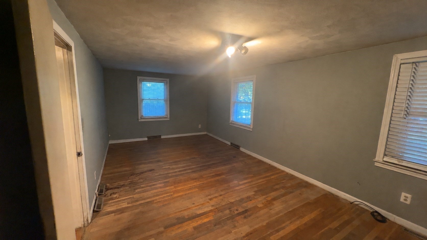 12 Lawton St, Springfield, MA, 12 Lawton St, Springfield, MA Photo #8