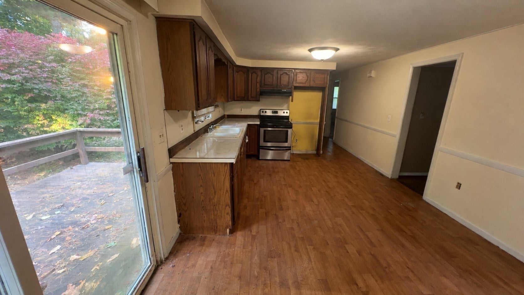 12 Lawton St, Springfield, MA, 12 Lawton St, Springfield, MA Photo #6