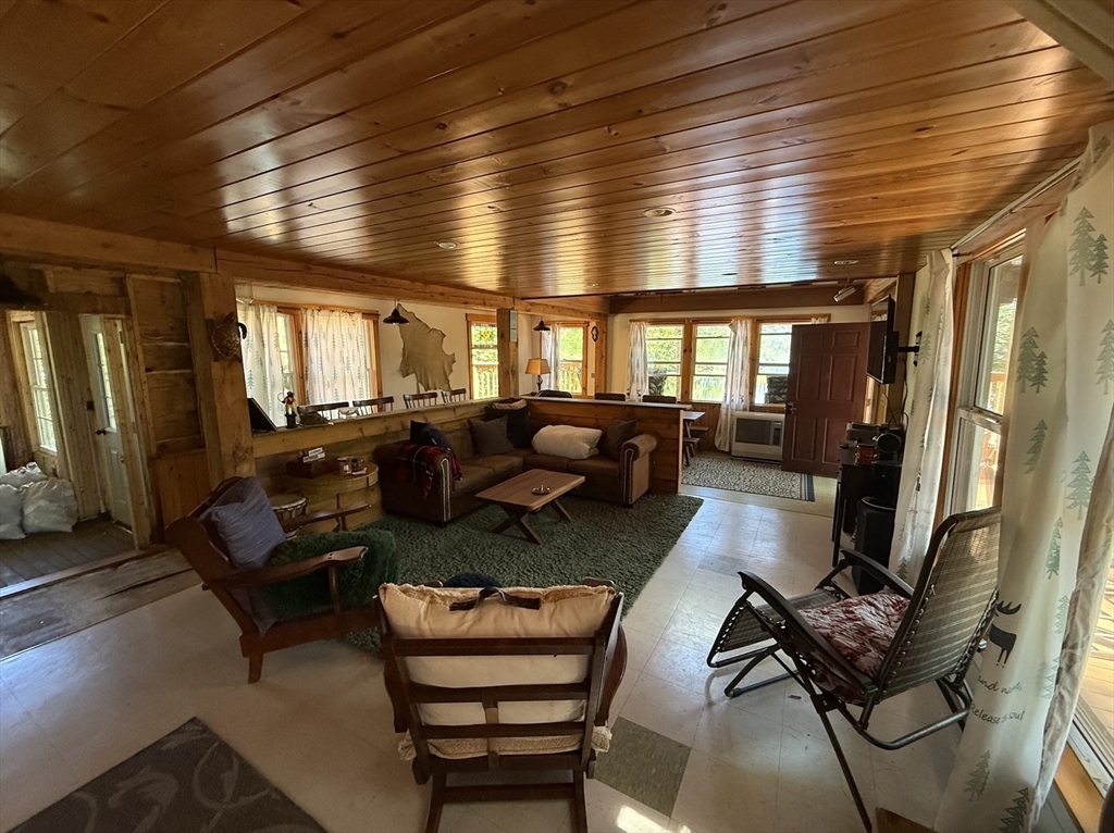 1 Island Home