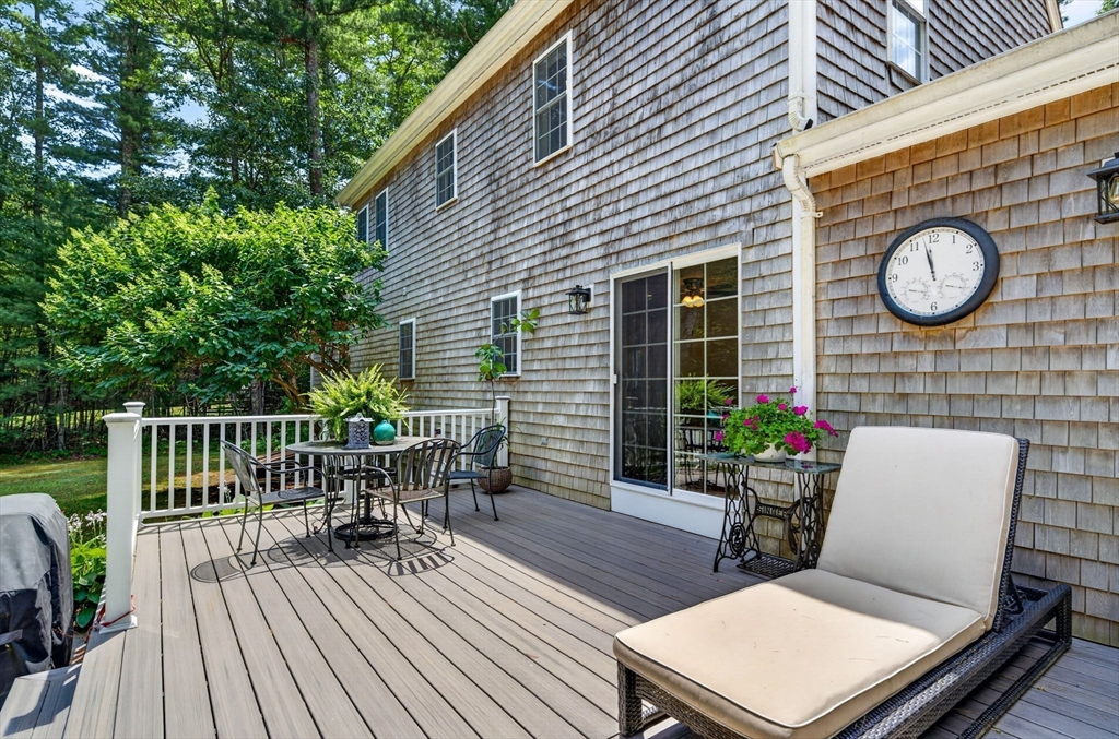 888 Walnut Plain Rd, Rochester, MA Photo #9