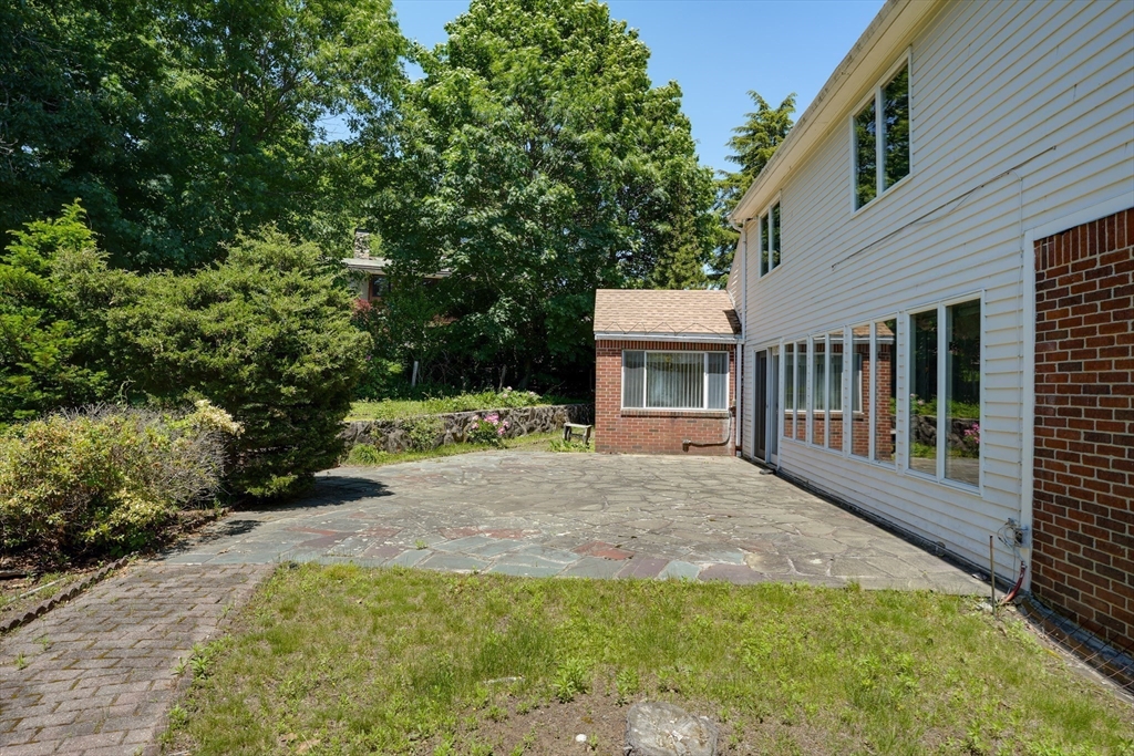 262 Clifton St