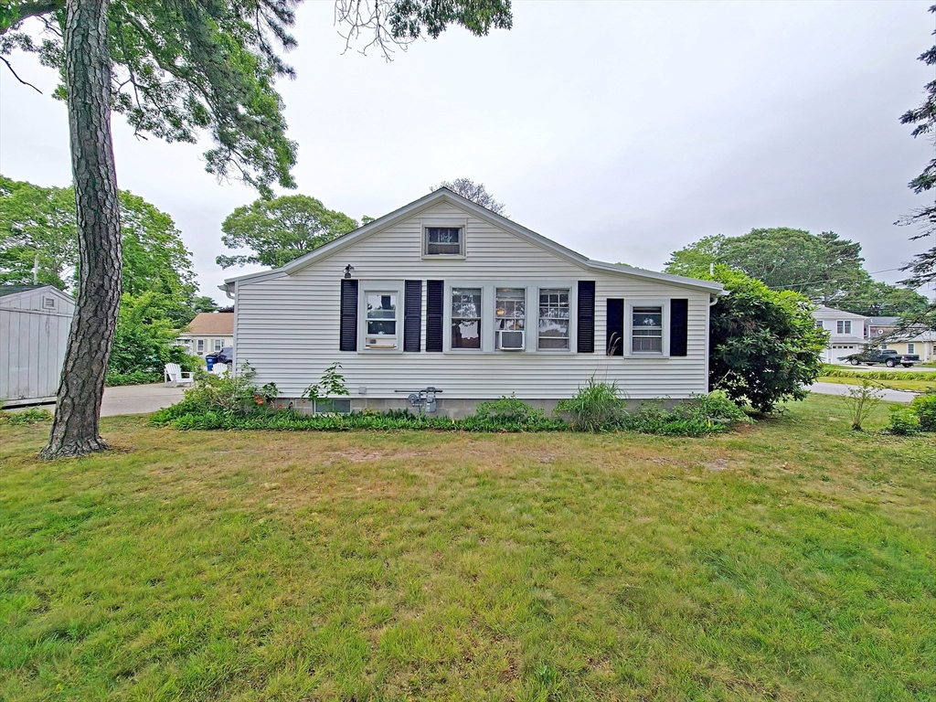 15 Fir St