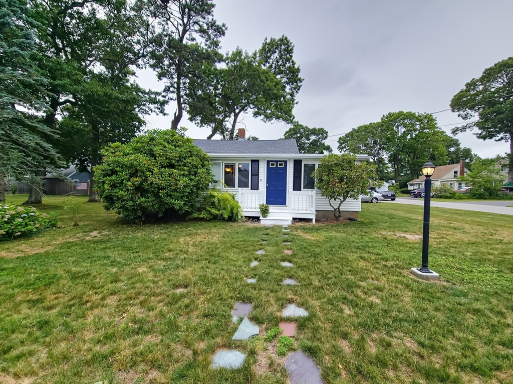 15 Fir St