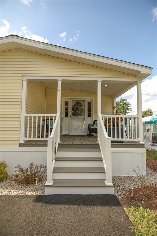 3 B Street
