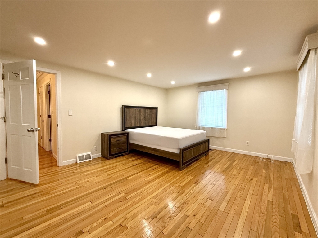 24 Jericho Rd 24