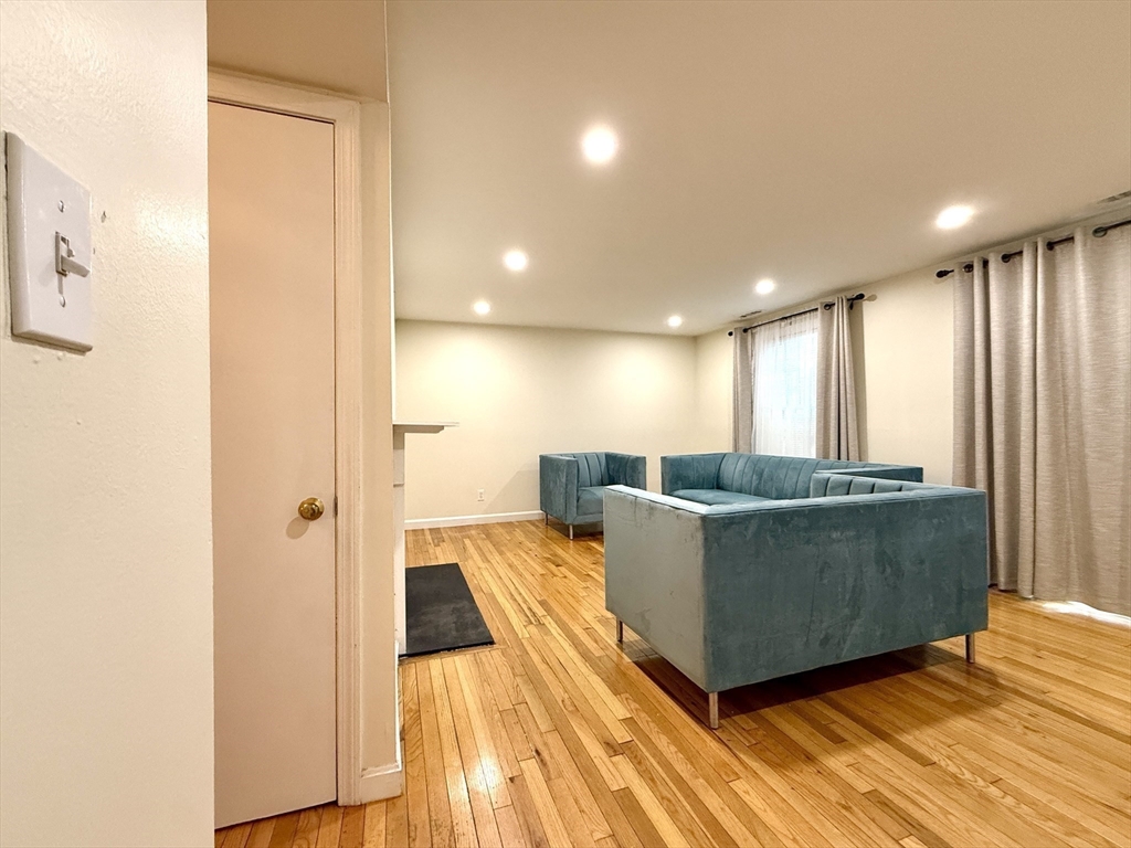 24 Jericho Rd 24