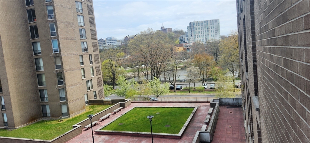 77 Pond Ave #507, Brookline, MA Photo #11