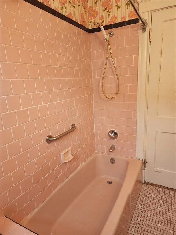 358 Eastern Ave #2, Lynn, MA Photo #8