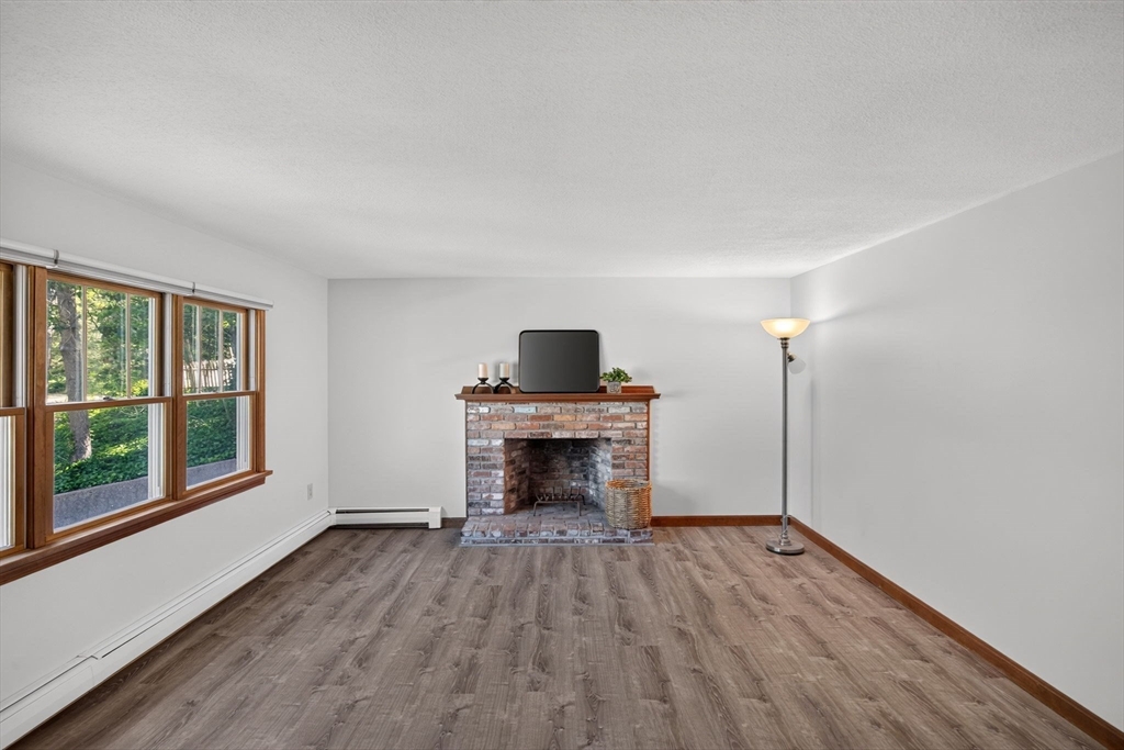 11 Cedardale