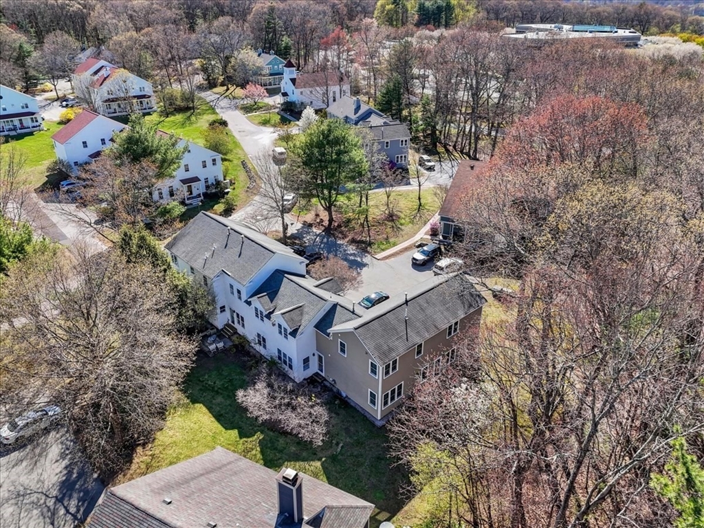 8 N Commons C
