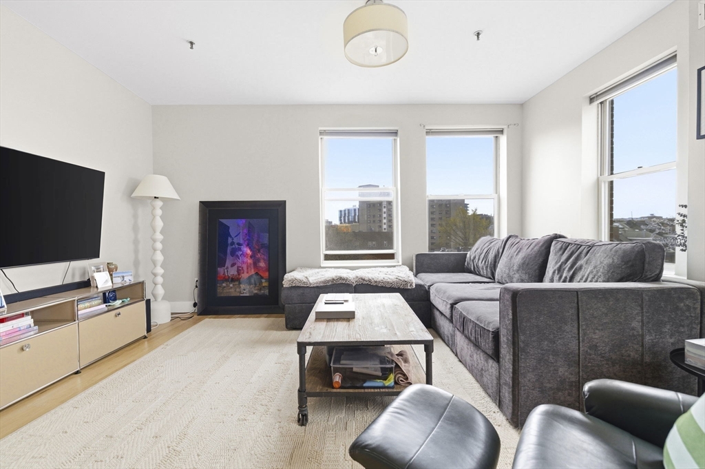 96 Broadway 107