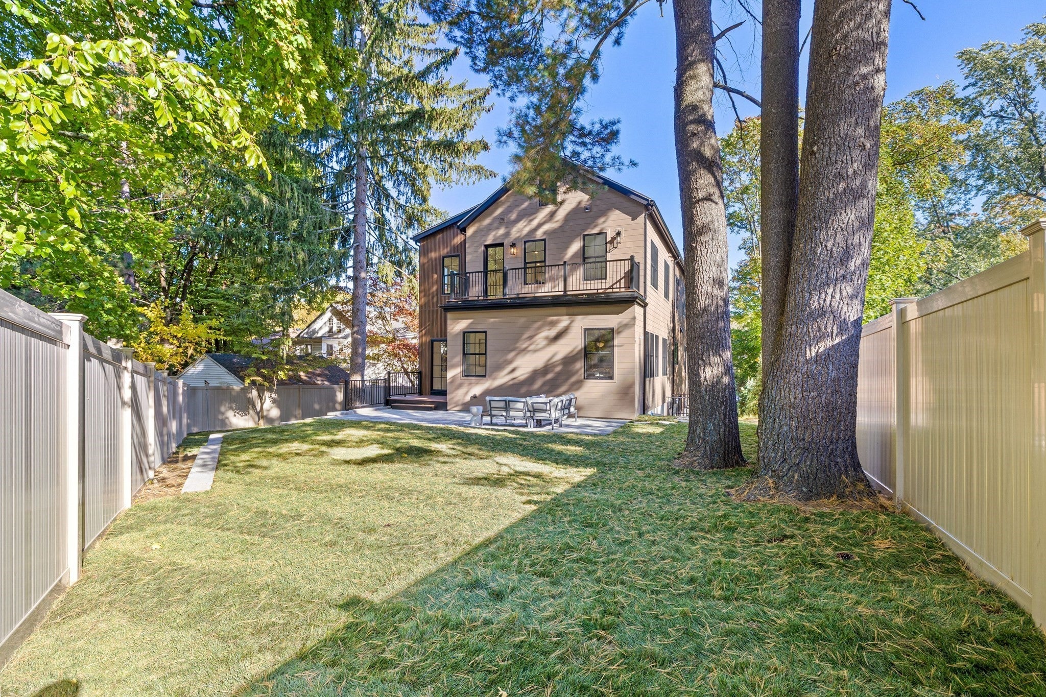 6 Sheridan St, Lexington, MA Photo #41