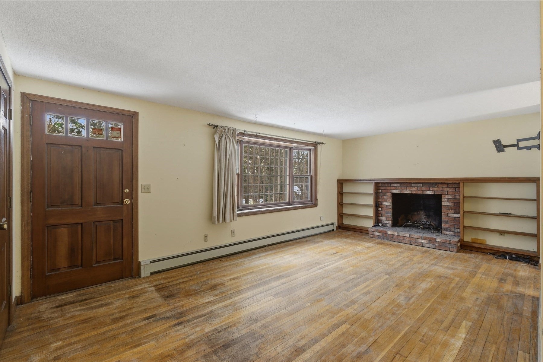 36 Lakewood Dr