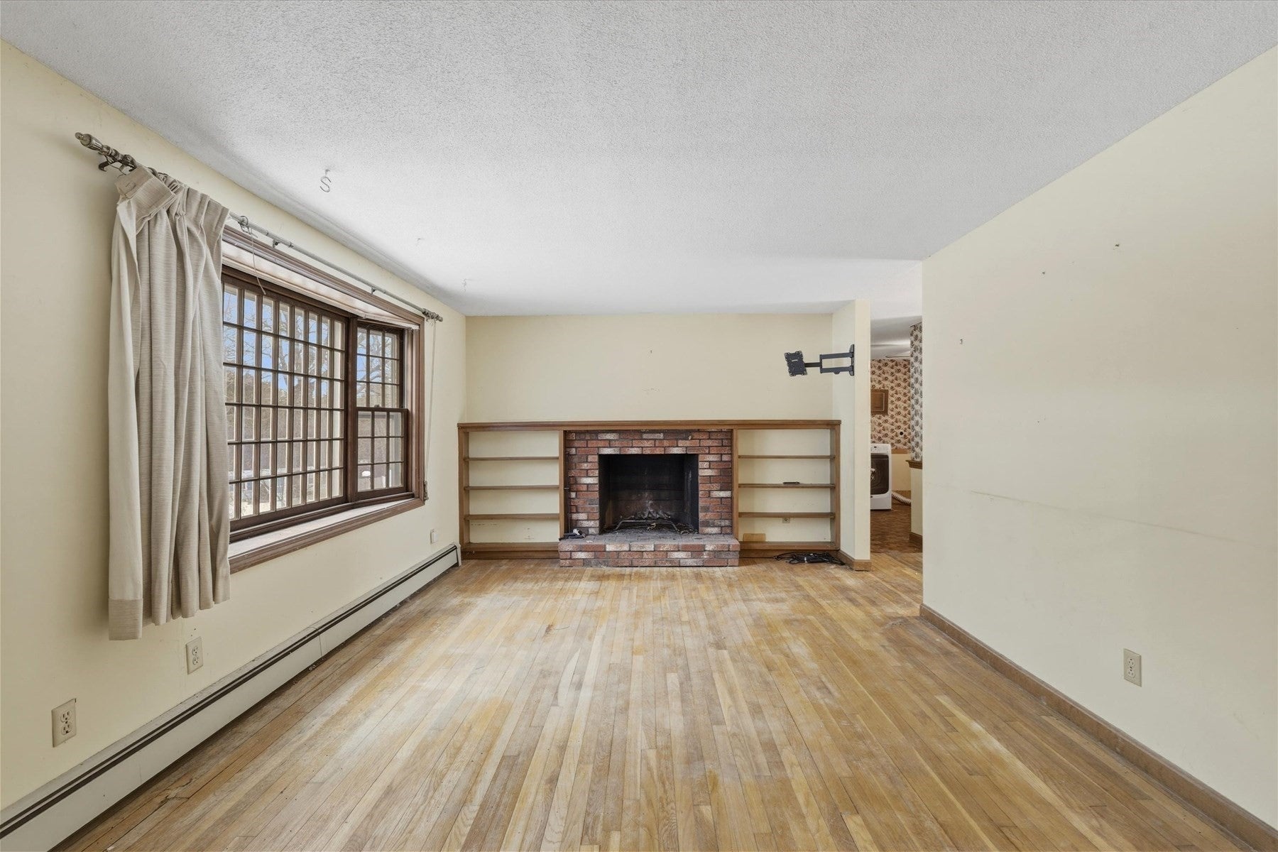 36 Lakewood Dr