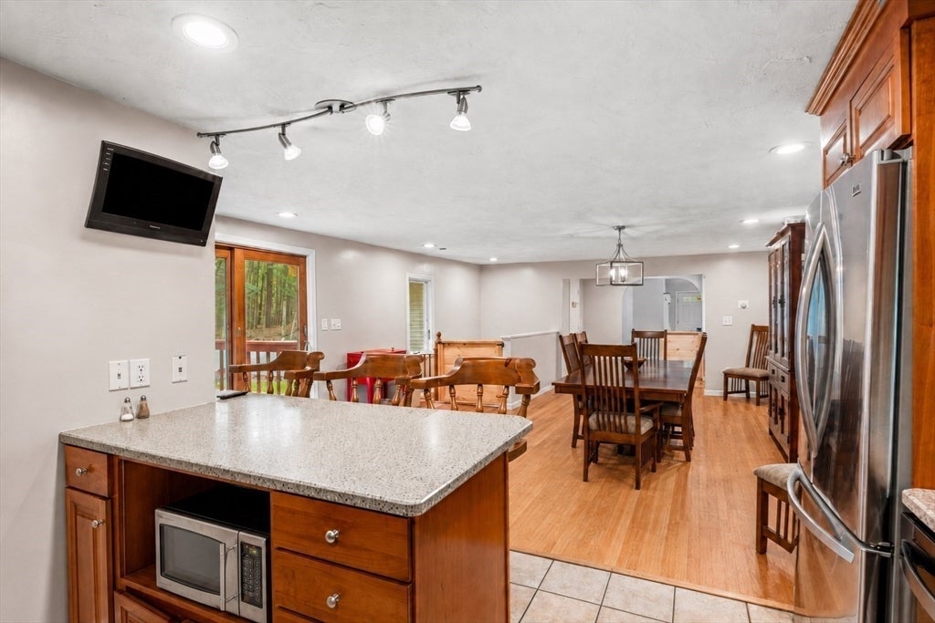 10 Albert ST, Billerica, MA Photo #7