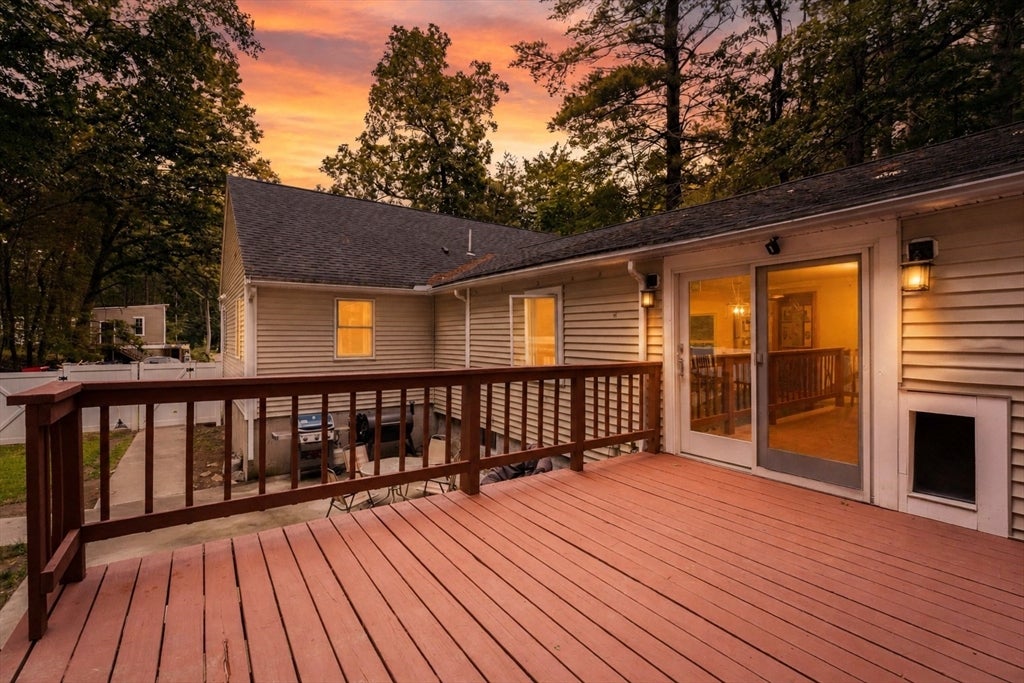 10 Albert ST, Billerica, MA Photo #2
