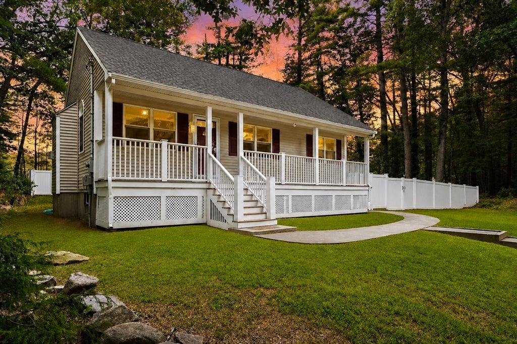 Photo of 10 Albert ST, Billerica, MA