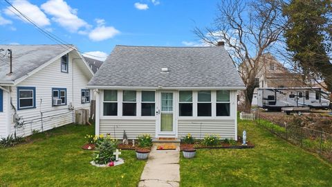 52 Point St Fairhaven MA 02719
