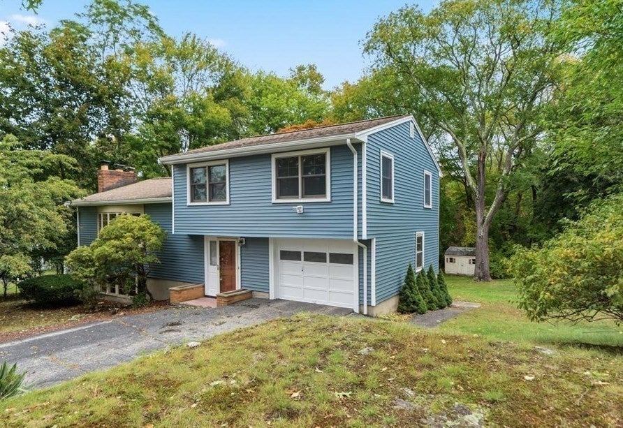 26 Arlington Road, Burlington, MA, 26 Arlington Road, Burlington, MA Photo #2
