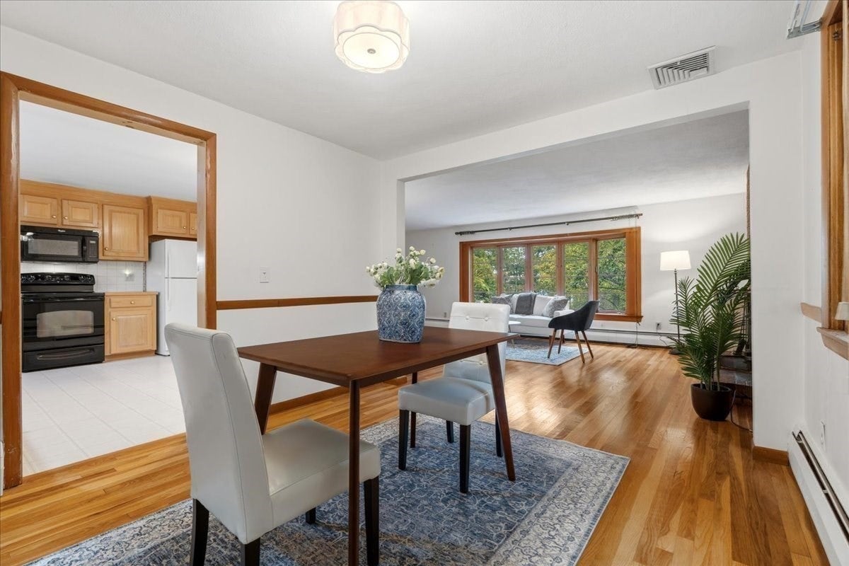 26 Arlington Road, Burlington, MA, 26 Arlington Road, Burlington, MA Photo #4