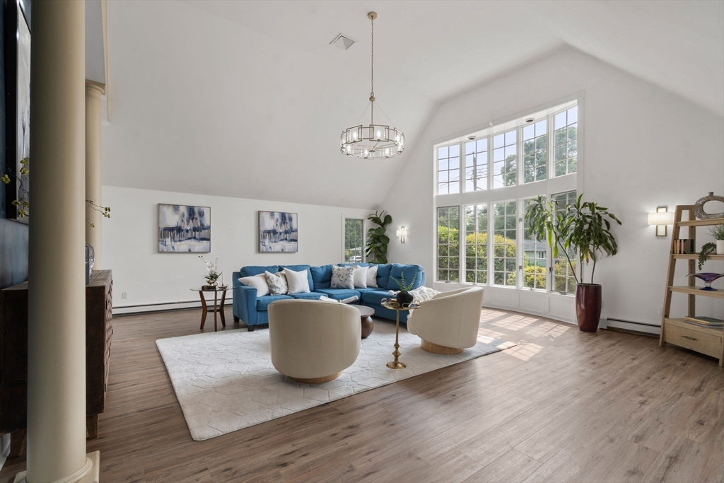 17 Clara Rd